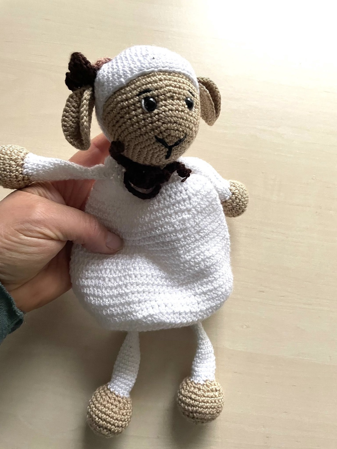 Amigurumi...oita Delia, jucarie crosetata - jucării și echipamente pentru copii - plușuri - miel de pluș - Artynos.ro