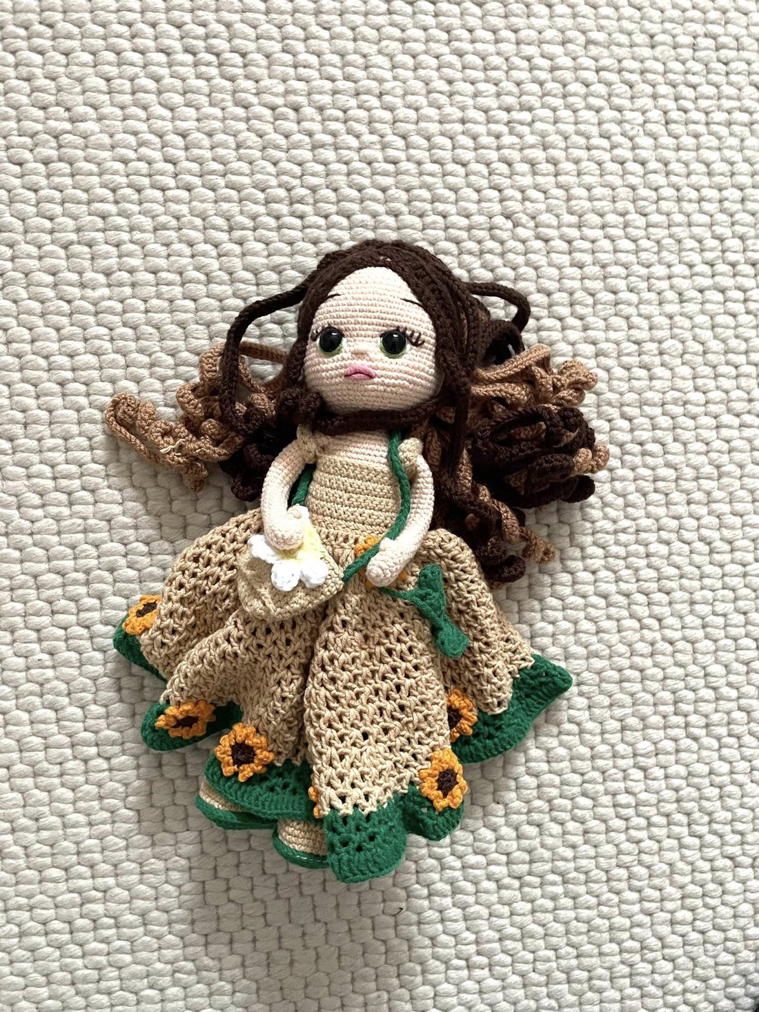 Amigurumi...fata cu floarea soarelui, jucarie crosetata - jucării și echipamente pentru copii - plușuri - păpușă croșetată, păpușă de pluș - Artynos.ro