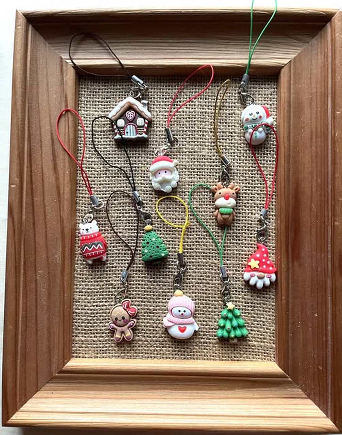 Breloc cu figurine din rasina, cu specific de Craciun - genți și portofele - accesorii genți - breloc - Artynos.ro