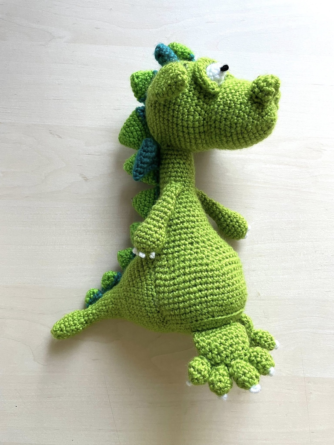 Amigurumi...dinozaur verde, jucarie crosetata - jucării și echipamente pentru copii - plușuri - dinozauri din pluș - Artynos.ro
