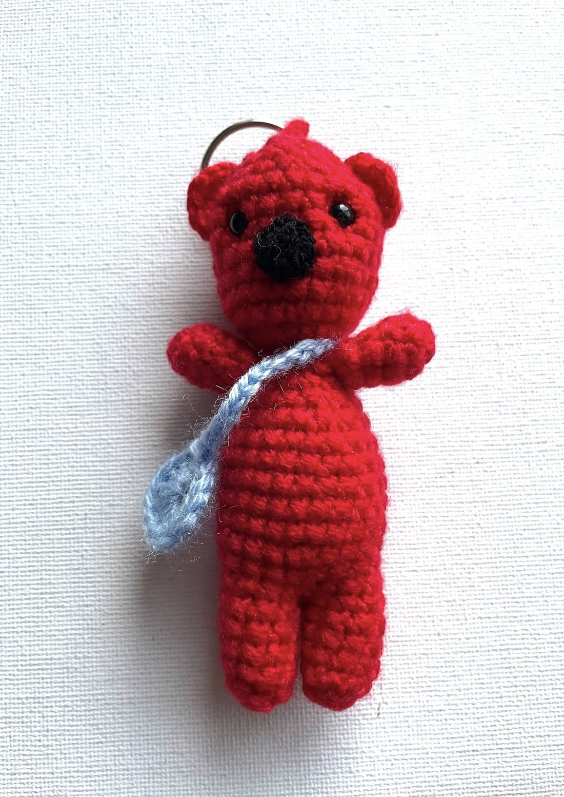 Breloc, figurina crosetata, ursulet - genți și portofele - accesorii genți - breloc - Artynos.ro