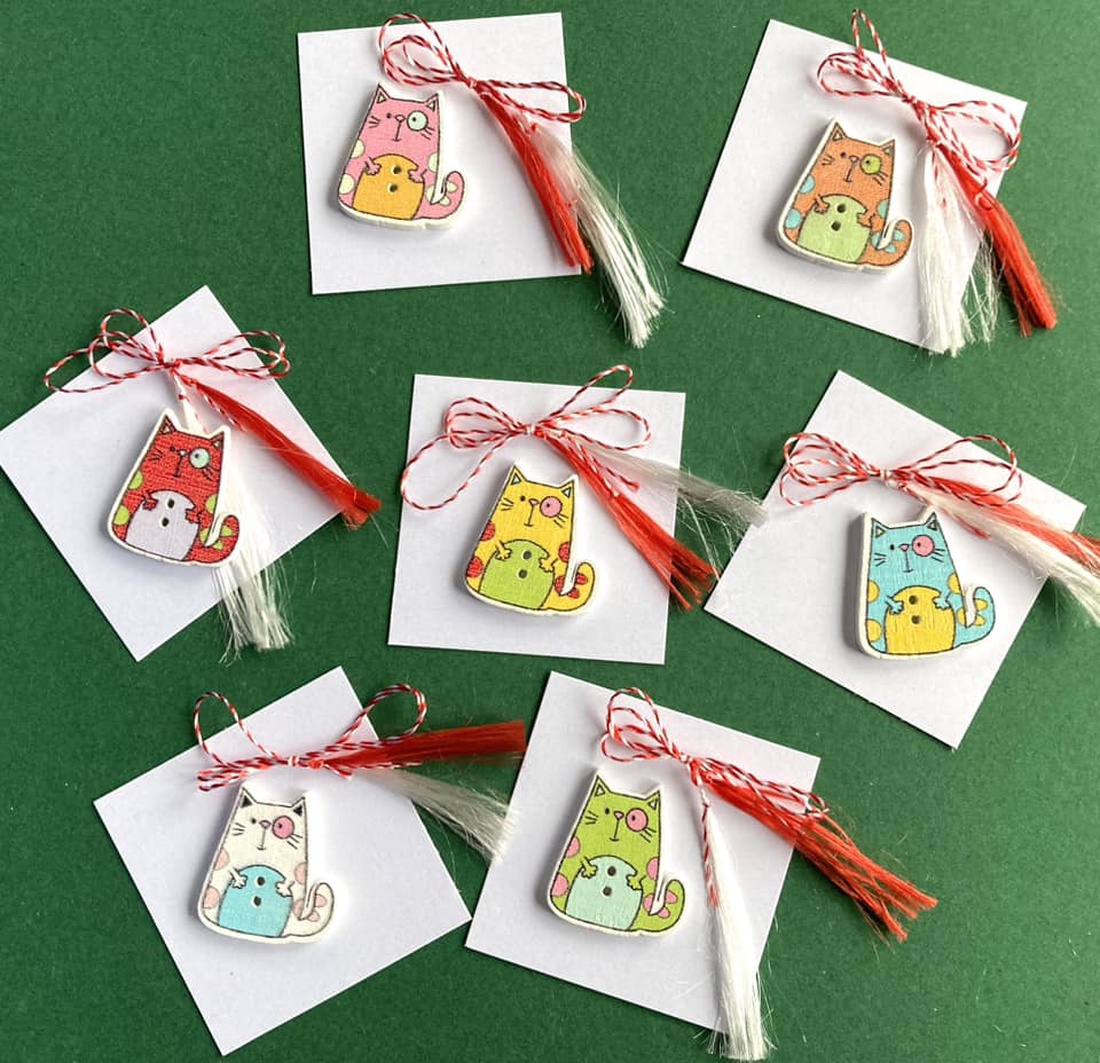 Martisor pisica, brosa din lemn - bijuterii - mărțișor - Artynos.ro