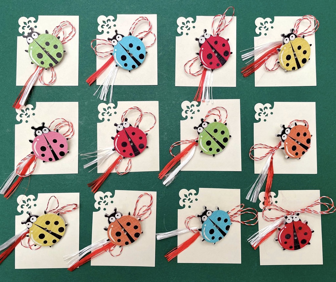 Martisor buburuza, brosa din lemn - bijuterii - mărțișor - Artynos.ro