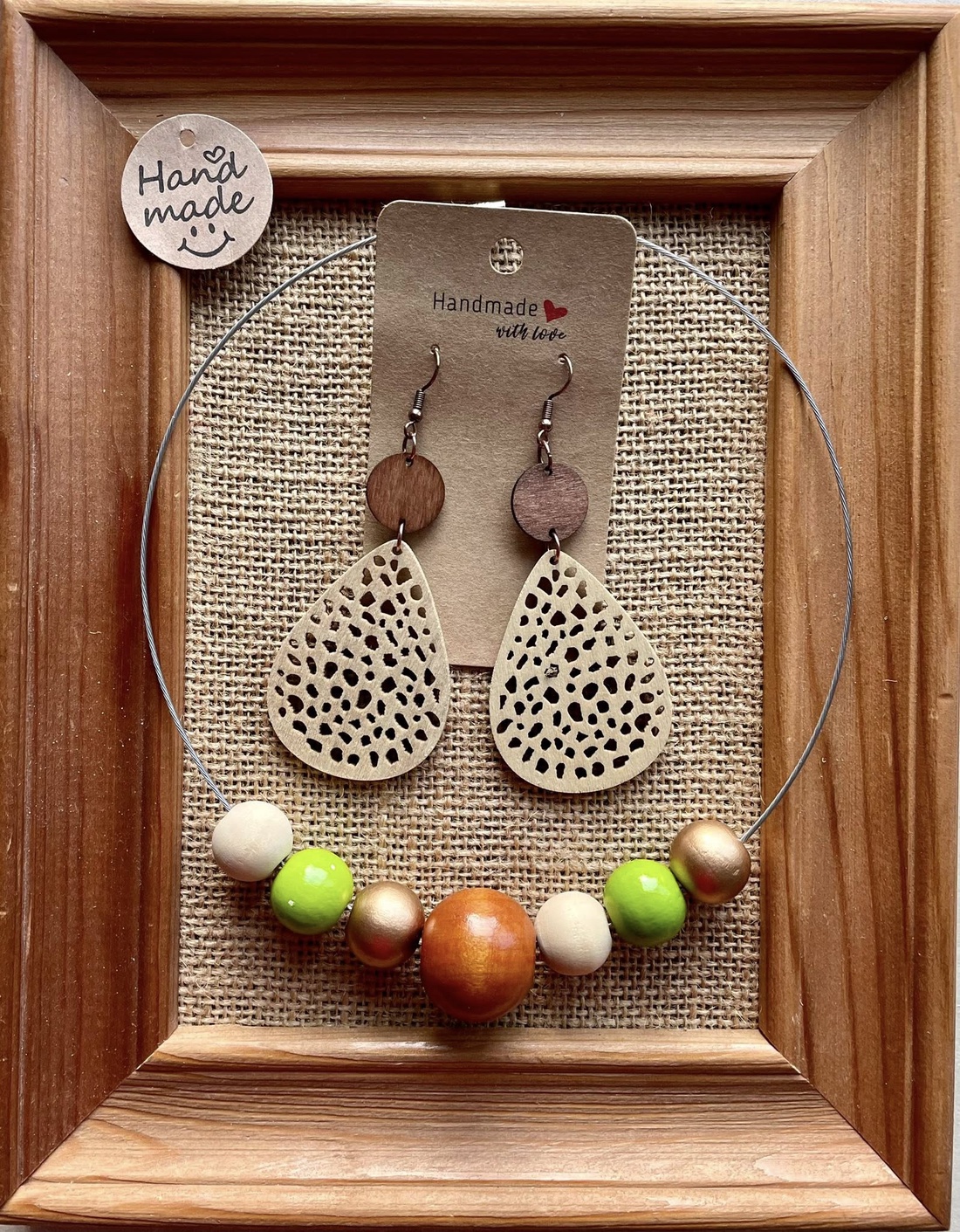Set cercei si colier cu bile din lemn - bijuterii - seturi de bijuterii - Artynos.ro
