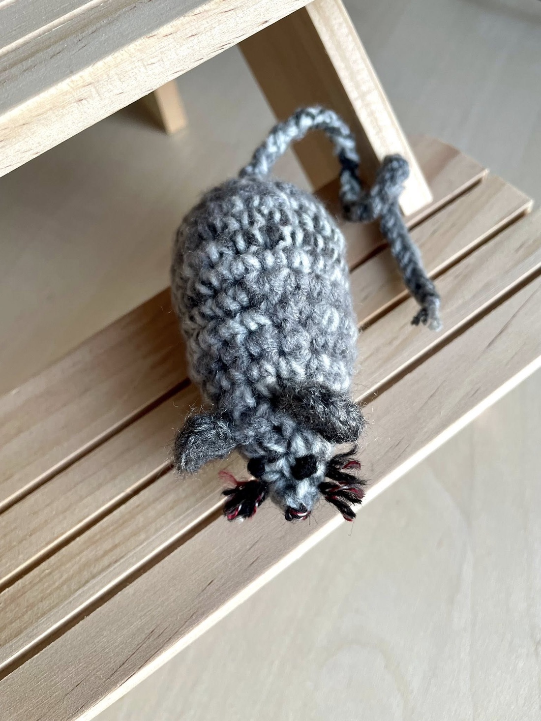 Soricel crosetat, amigurumi - jucării și echipamente pentru copii - plușuri - șoarece de pluș - Artynos.ro