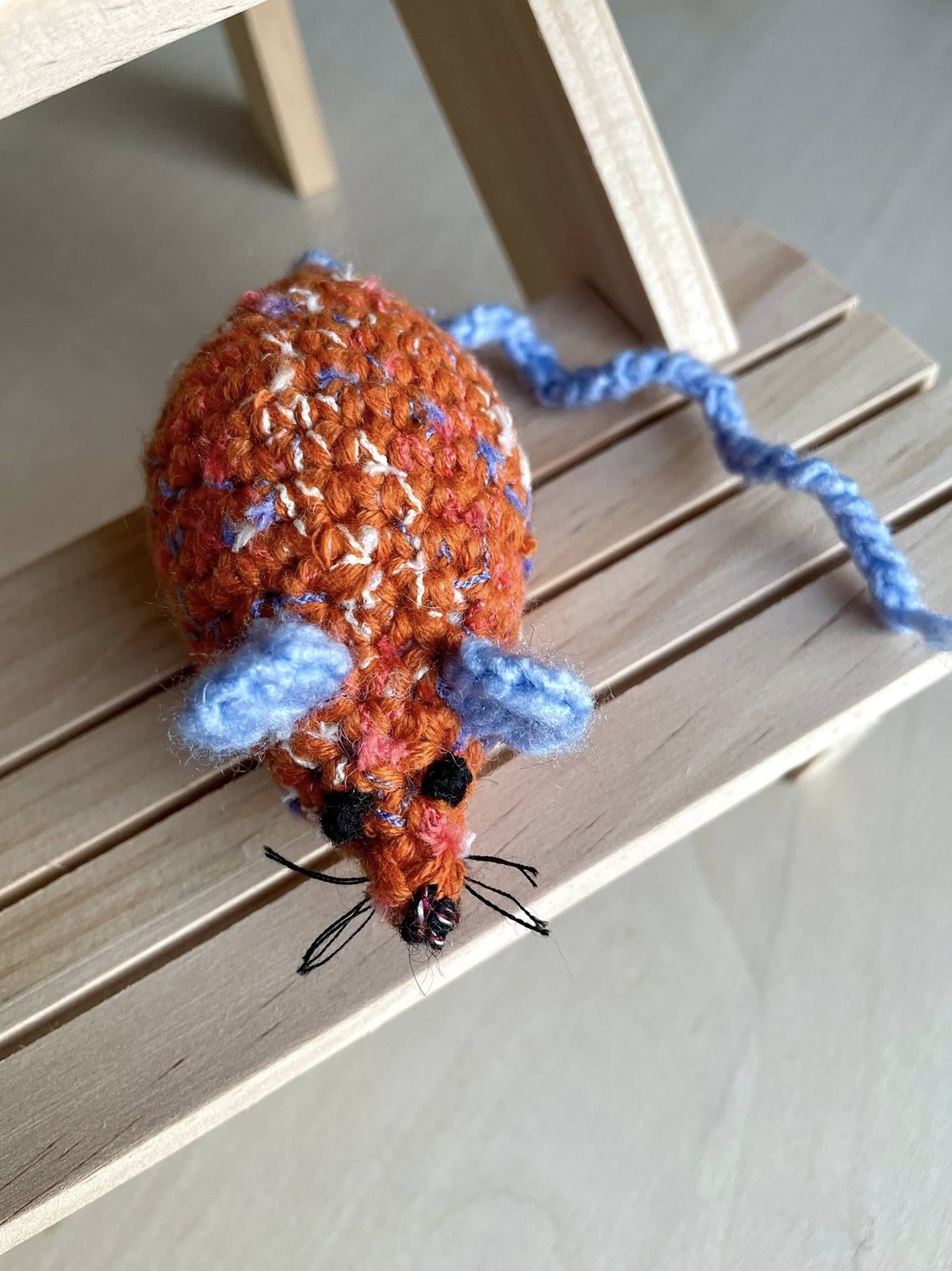 Soricel crosetat, amigurumi - jucării și echipamente pentru copii - plușuri - șoarece de pluș - Artynos.ro