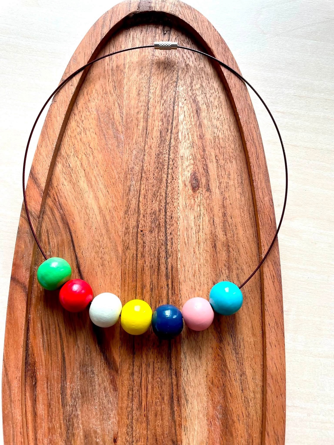Colier cu bile din lemn colorate - bijuterii - coliere - coliere din mărgele - Artynos.ro