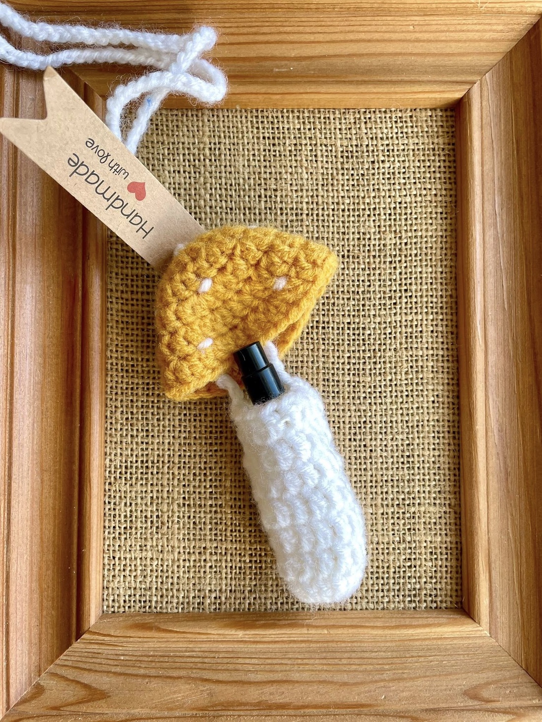 Ciupercuta galbena crosetata...mini-poseta - genți și portofele - accesorii genți - breloc - Artynos.ro
