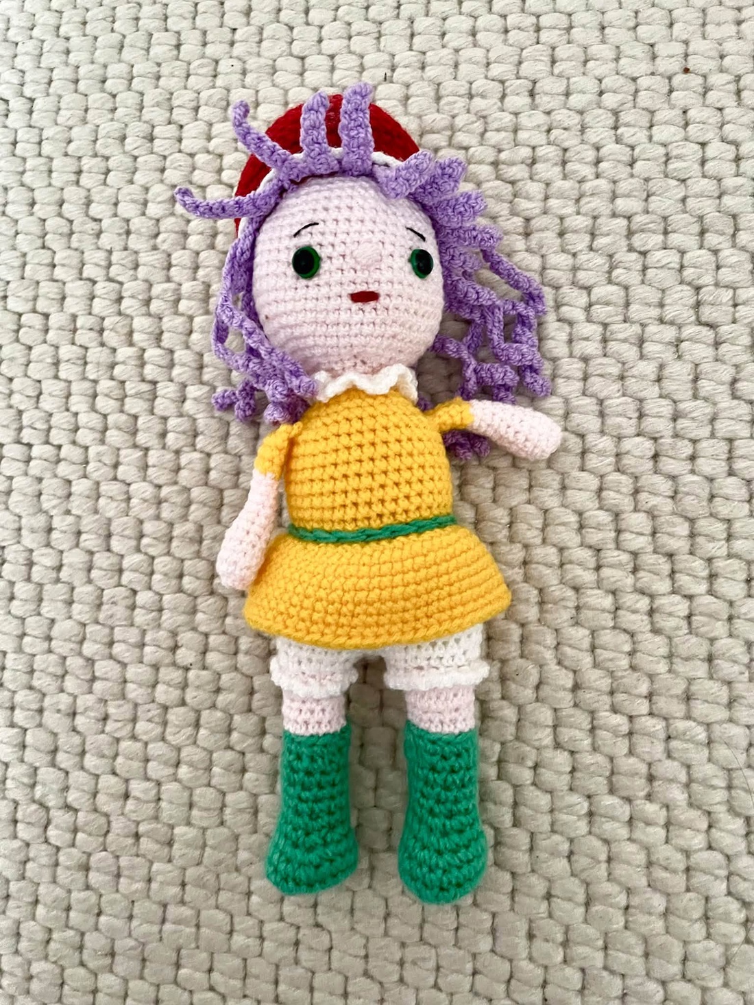 Amigurumi..spiridus cu par mov! Jucarie crosetata - jucării și echipamente pentru copii - plușuri - păpușă croșetată, păpușă de pluș - Artynos.ro
