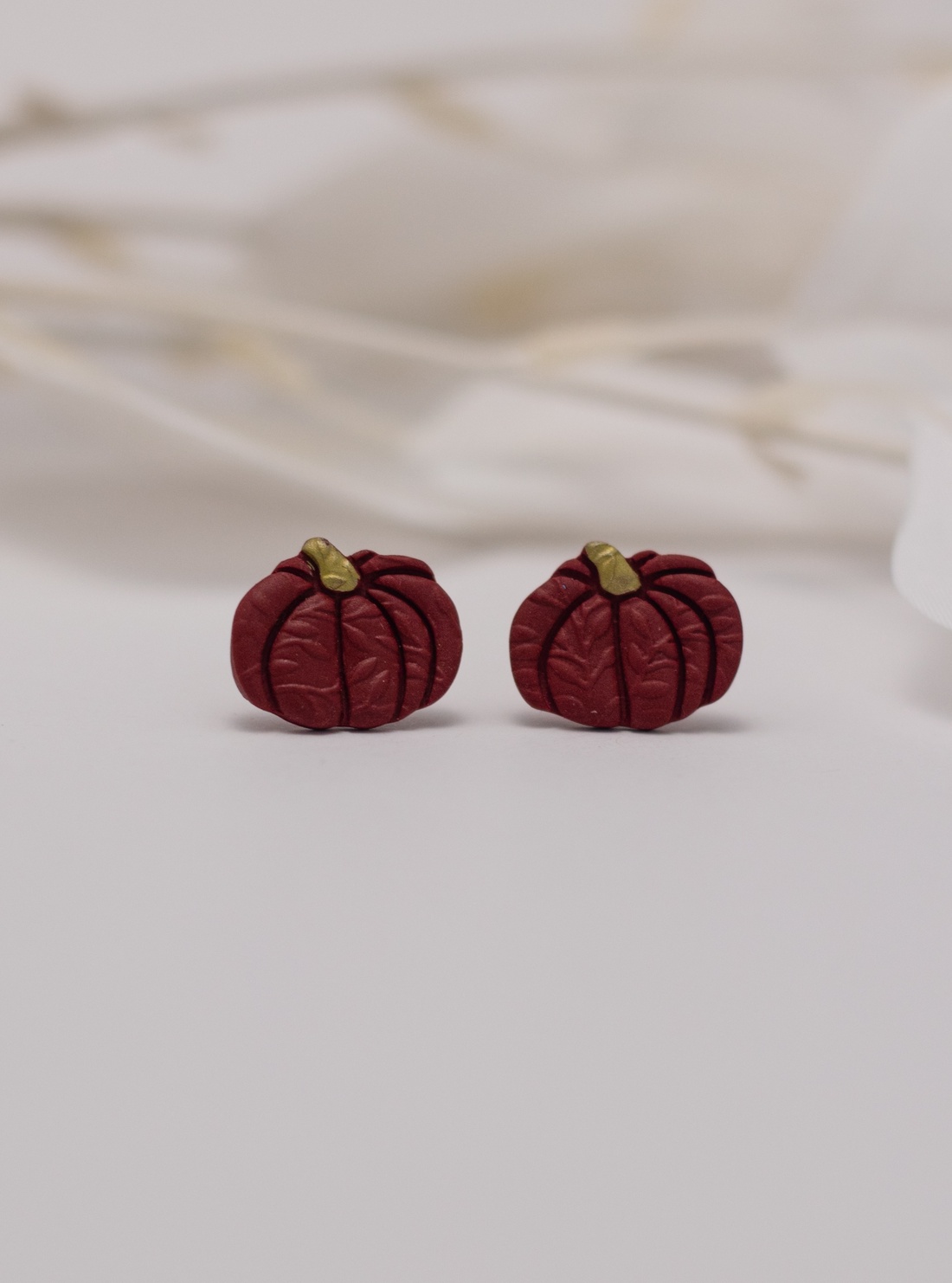 Cercei Dovleac Burgundy II - bijuterii - cercei - clipsuri - Artynos.ro Cercei Dovleac Burgundy II - bijuterii - cercei - clipsuri - Artynos.ro