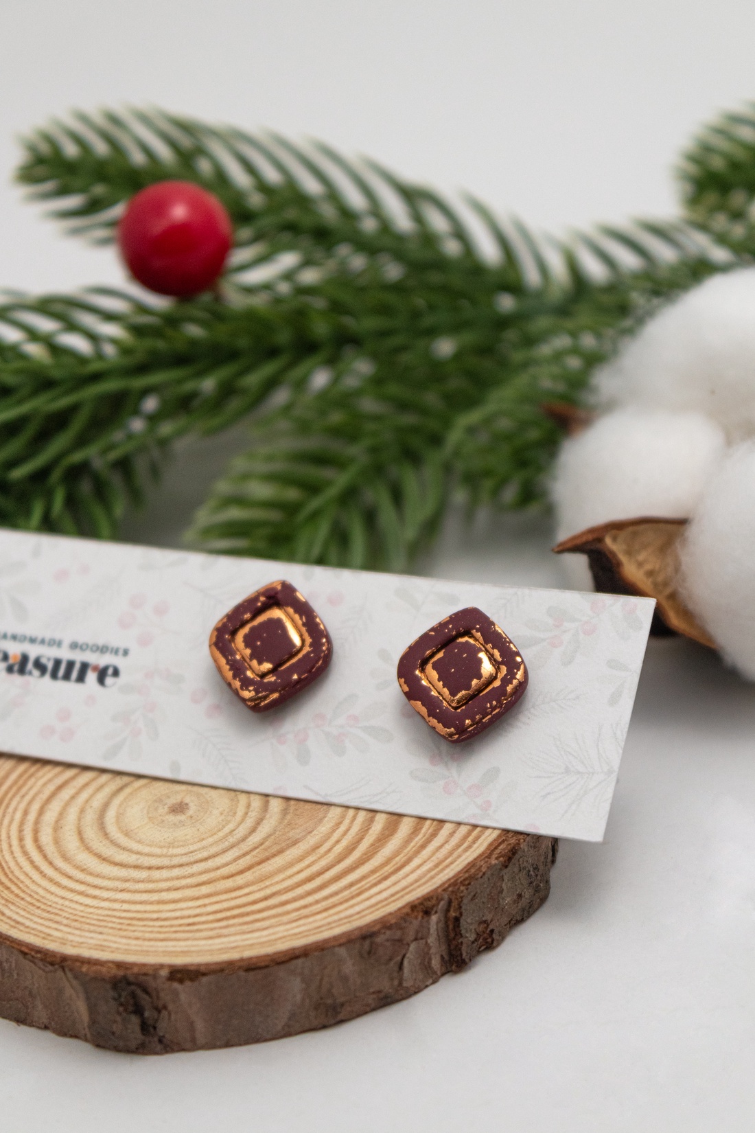 Cercei Burgundy Christmas - bijuterii - cercei - cercei cu figurine - Artynos.ro