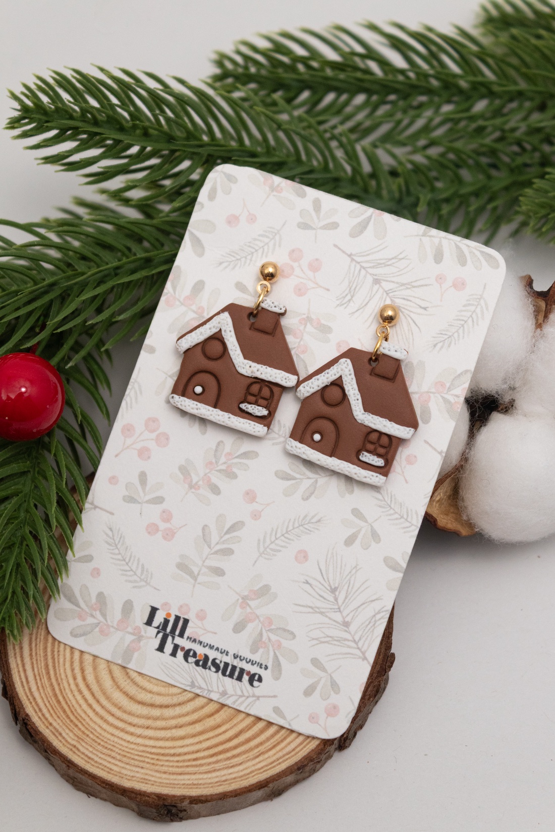 Cercei de Craciun cu casuta de turta dulce - bijuterii - cercei - cercei lungi - Artynos.ro