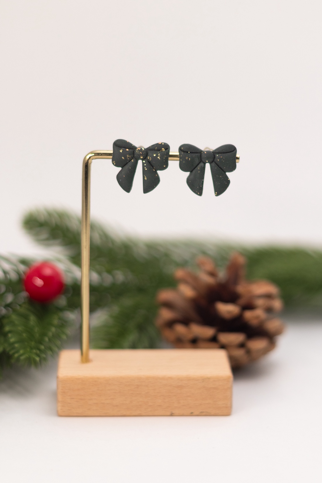 Cercei tip tinta fundita - Christmas Bow I - bijuterii - cercei - cercei cu figurine - Artynos.ro