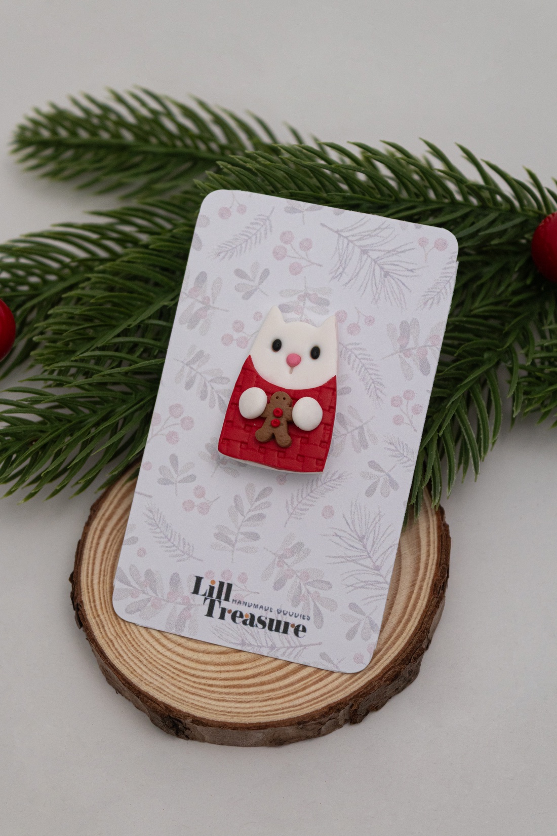 Brosa cu pisica de Craciun - Christmas Kitten - bijuterii - broșe - Artynos.ro