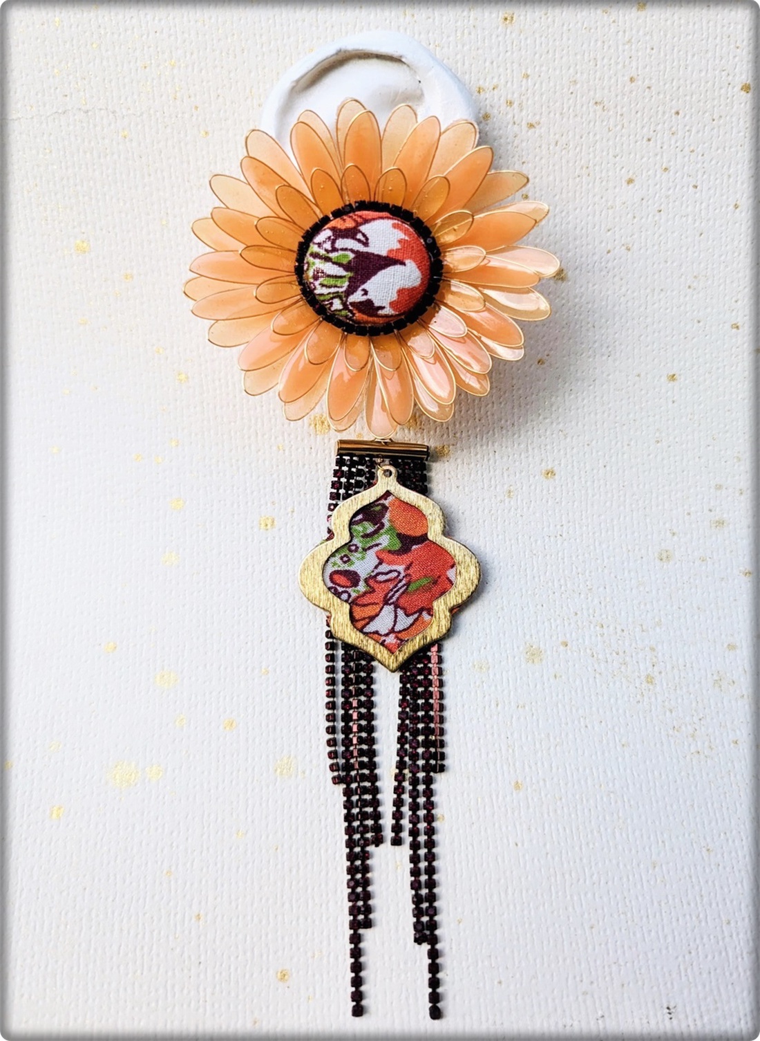 Cercei Gerbera 2 în 1 handmade, cercei statement cu sistem cuff și strasuri detașabile - bijuterii - cercei - cercei din rășină - Artynos.ro
