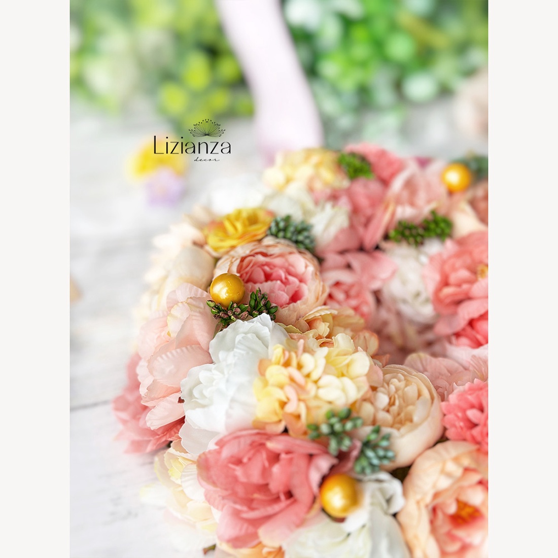 Coroniță veselă cu flori Fabiana - casă & stil de viață - accesorii pentru decorat casa - decorațiuni de geam și decorațiuni de ușă - ornamente de ușă - Artynos.ro Coroniță veselă cu flori Fabiana - casă & stil de viață - accesorii pentru decorat casa - decorațiuni de geam și decorațiuni de ușă - ornamente de ușă - Artynos.ro