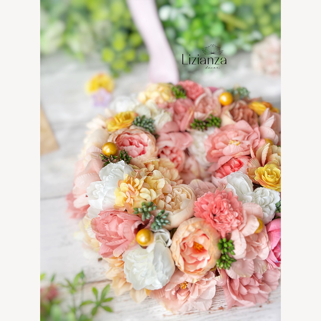 Coroniță veselă cu flori Fabiana - casă & stil de viață - accesorii pentru decorat casa - decorațiuni de geam și decorațiuni de ușă - ornamente de ușă - Artynos.ro Coroniță veselă cu flori Fabiana - casă & stil de viață - accesorii pentru decorat casa - decorațiuni de geam și decorațiuni de ușă - ornamente de ușă - Artynos.ro