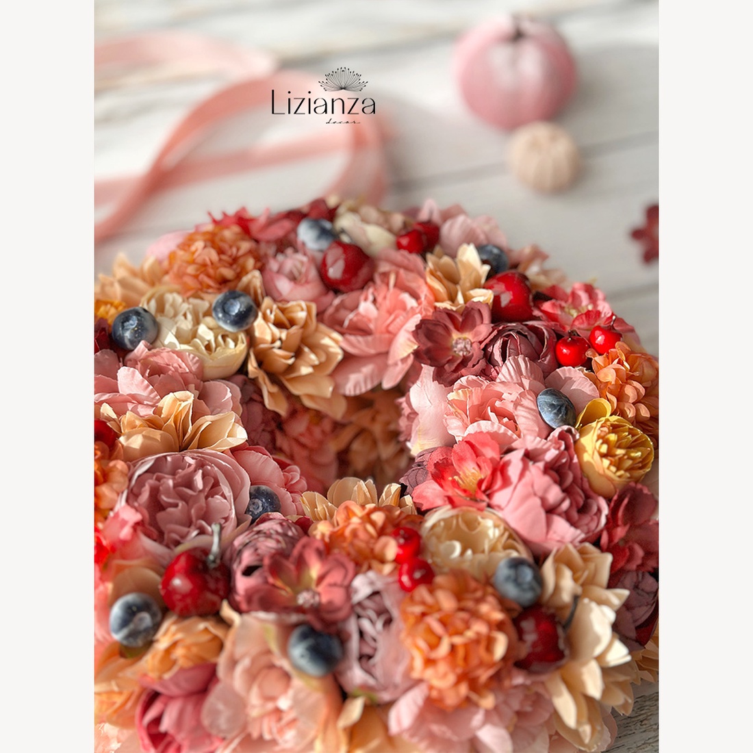 Coroniță de toamnă pentru ușă Ozana - casă & stil de viață - accesorii pentru decorat casa - decorațiuni de geam și decorațiuni de ușă - ornamente de ușă - Artynos.ro Coroniță de toamnă pentru ușă Ozana - casă & stil de viață - accesorii pentru decorat casa - decorațiuni de geam și decorațiuni de ușă - ornamente de ușă - Artynos.ro