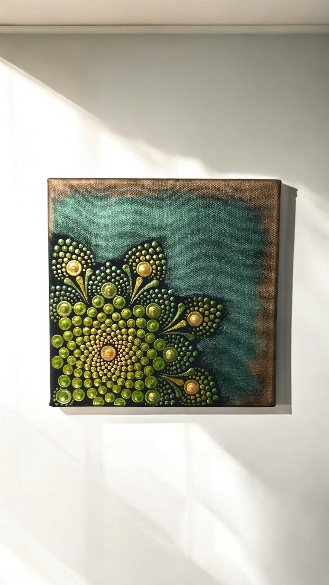 Aur verde mandala punctată - - Artynos.ro Aur verde mandala punctată - - Artynos.ro