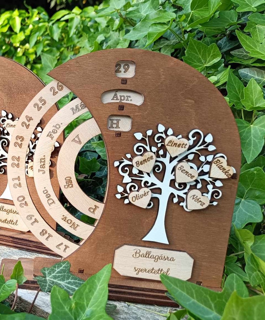 Calendar de absolvire personalizat cu nume - - Artynos.ro Calendar de absolvire personalizat cu nume - - Artynos.ro