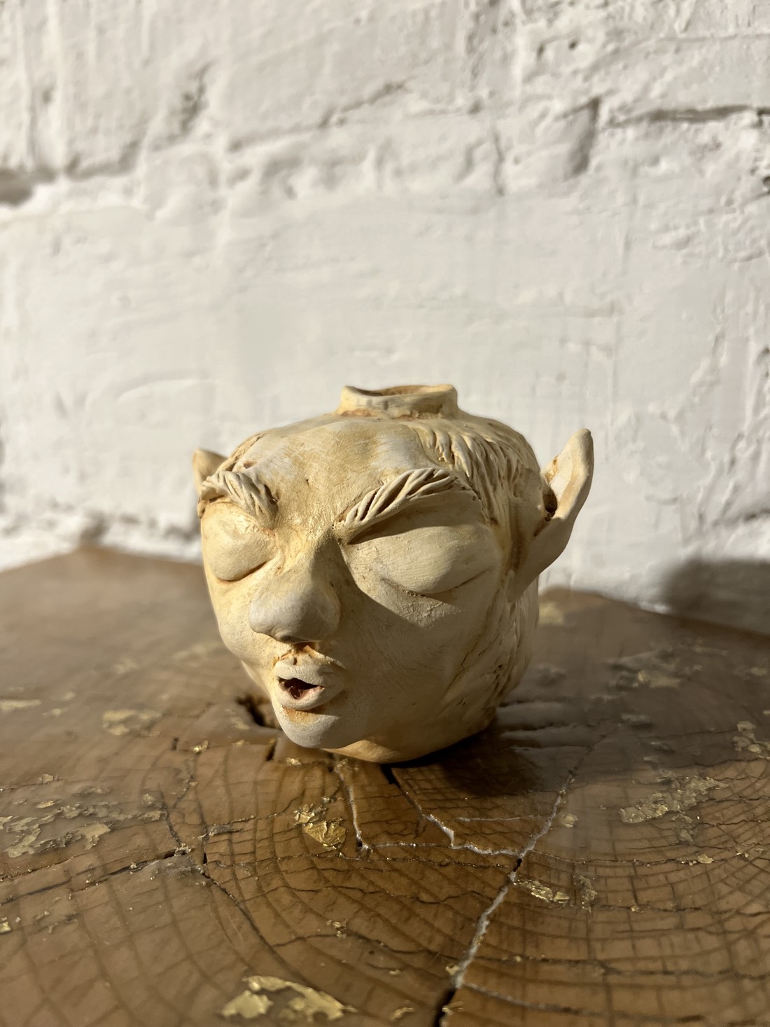 Suport de tămâie troll din ceramică realizat manual - pentru tămâie reflux, atmosferă vrăjitoare, decor goblincore - - Artynos.ro Suport de tămâie troll din ceramică realizat manual - pentru tămâie reflux, atmosferă vrăjitoare, decor goblincore - - Artynos.ro
