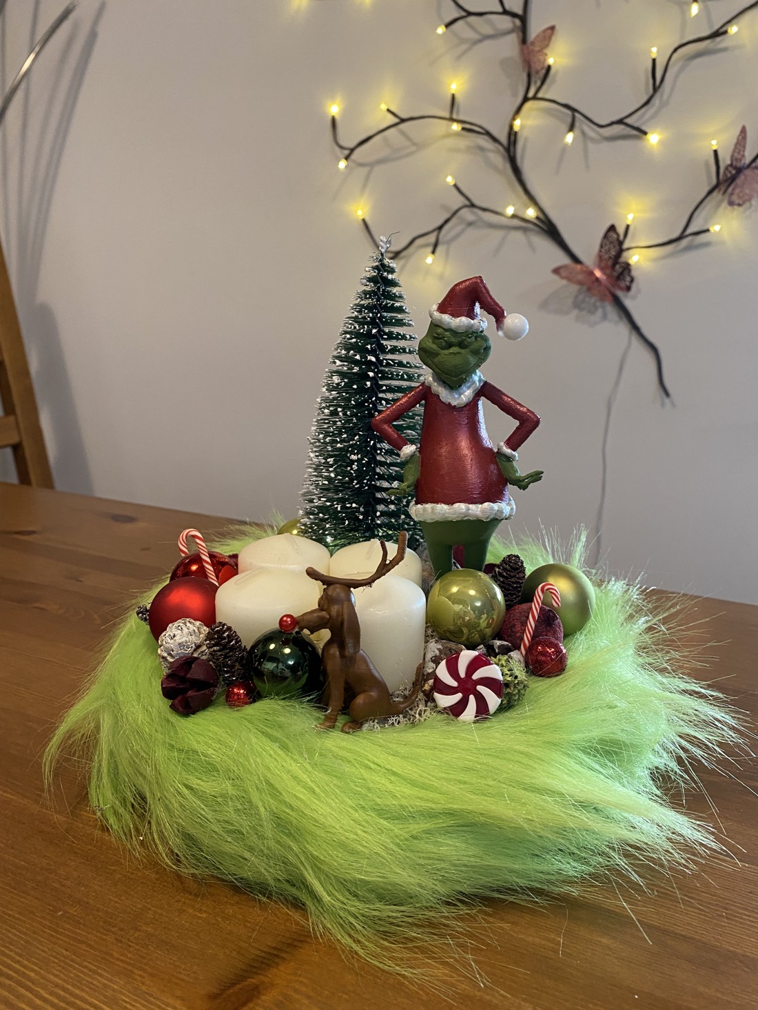 Decorațiune de Crăciun Grinch pentru masa de Advent  -  - Artynos.ro