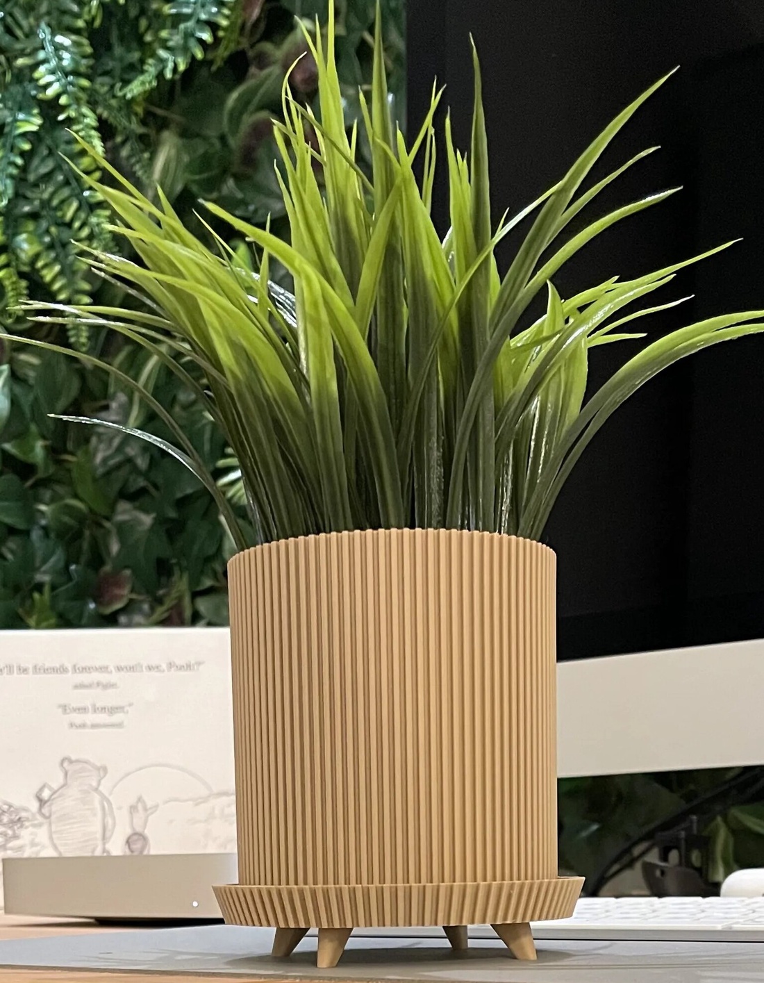 Ghiveci de flori 3D cu picioare - casă & stil de viață - accesorii pentru decorat casa - suport de flori - ghiveci și jardiniere - Artynos.ro