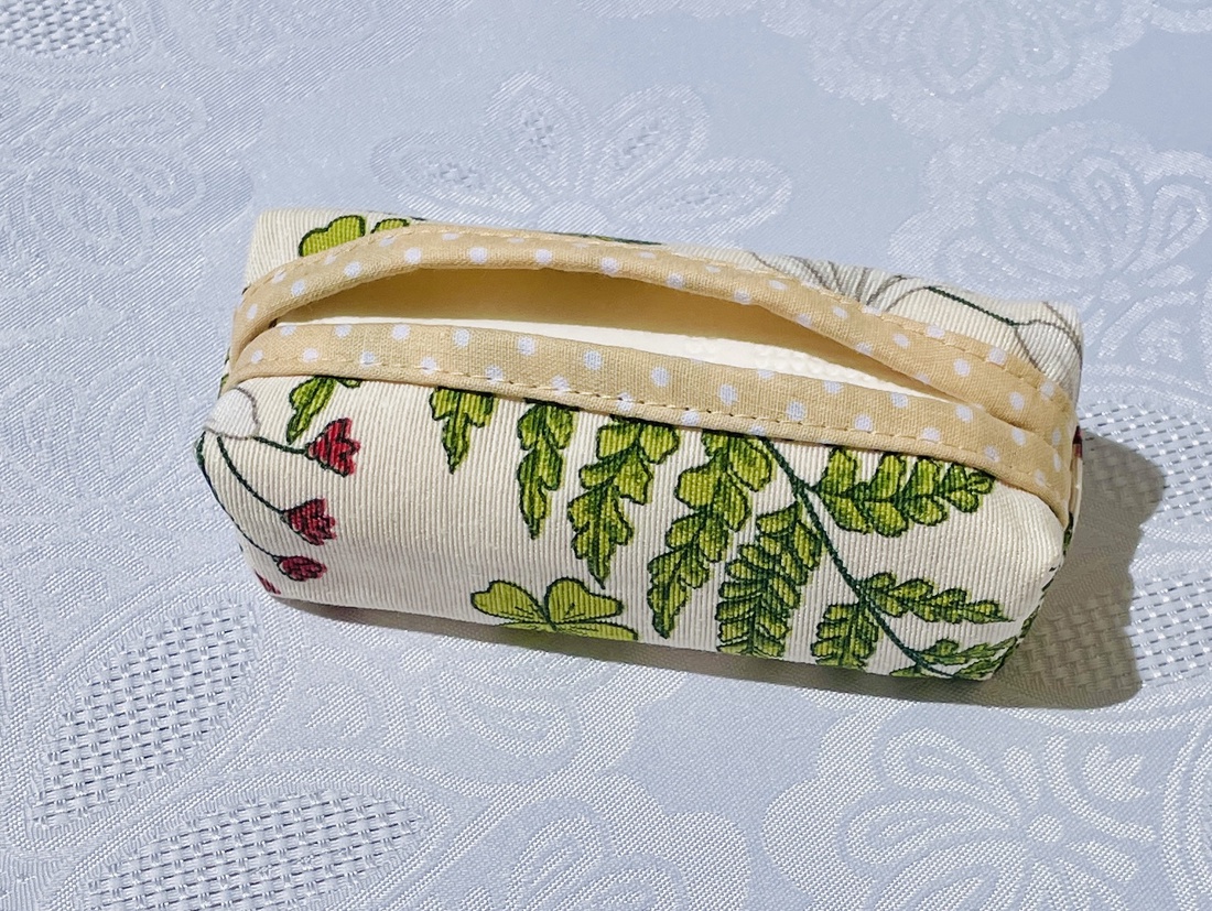 Suport pentru șervețele din pânză - Vászon zsebkendőtartó - geantă și husă - portofele, huse, suporturi - toc pentru batiste - Artynos.ro Suport pentru șervețele din pânză - Vászon zsebkendőtartó - geantă și husă - portofele, huse, suporturi - toc pentru batiste - Artynos.ro