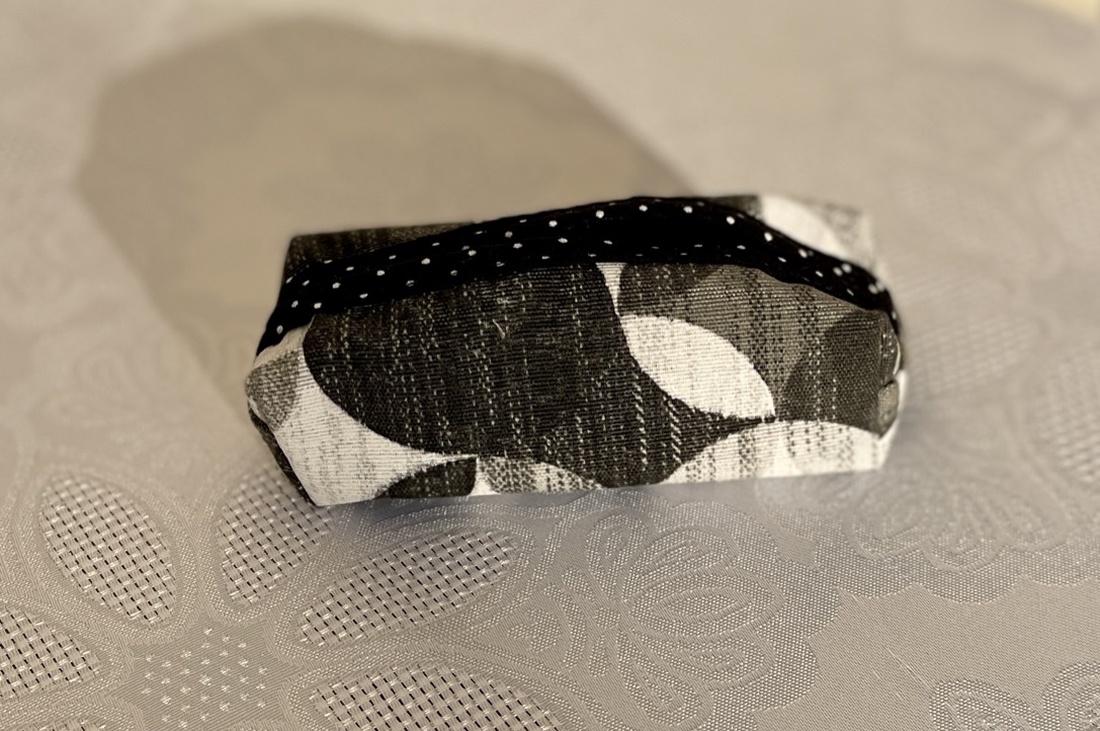 Suport pentru șervețele din pânză - genți și portofele - portofele, huse, suporturi - suport de batiste - Artynos.ro