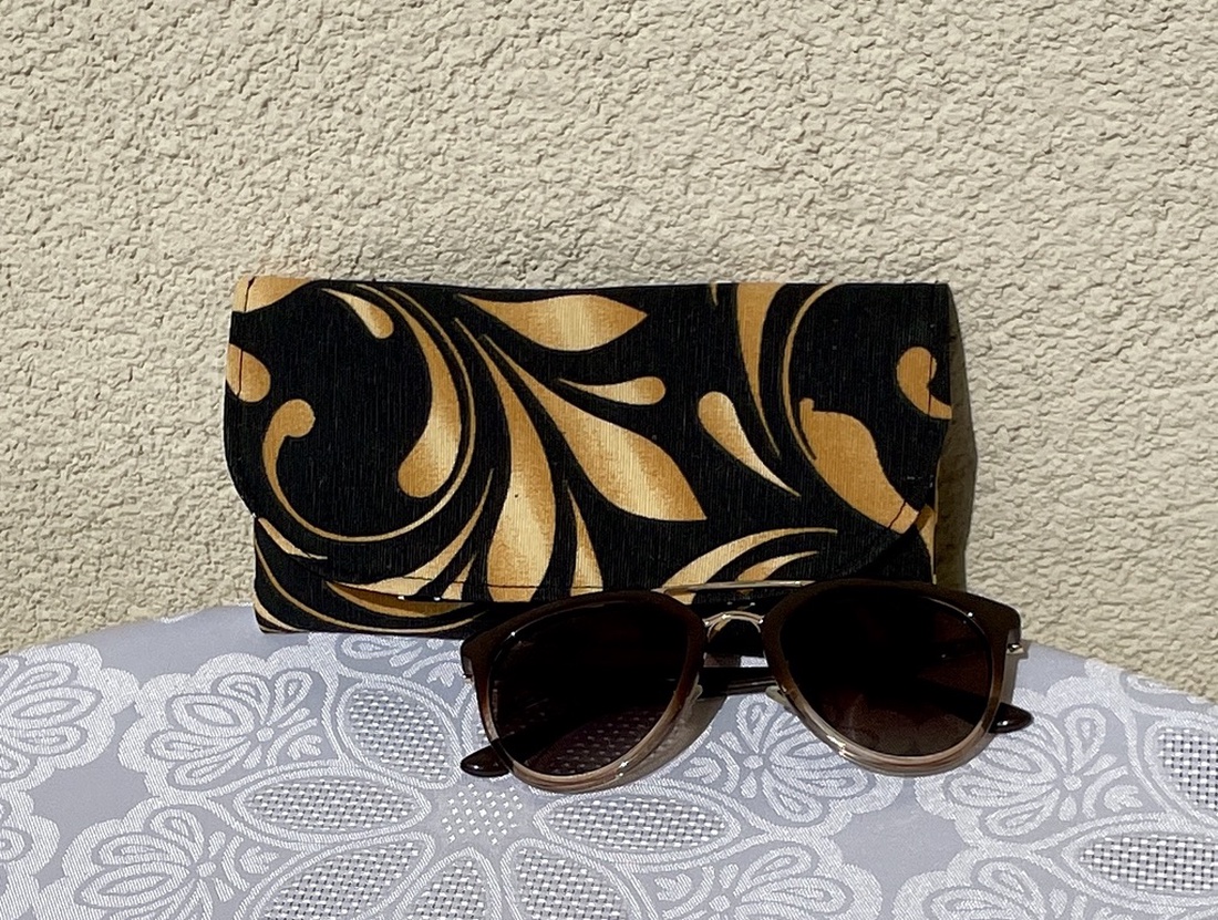 Husă de ochelari din pânză cu model  - genți și portofele - portofele, huse, suporturi - suport de ochelari - Artynos.ro