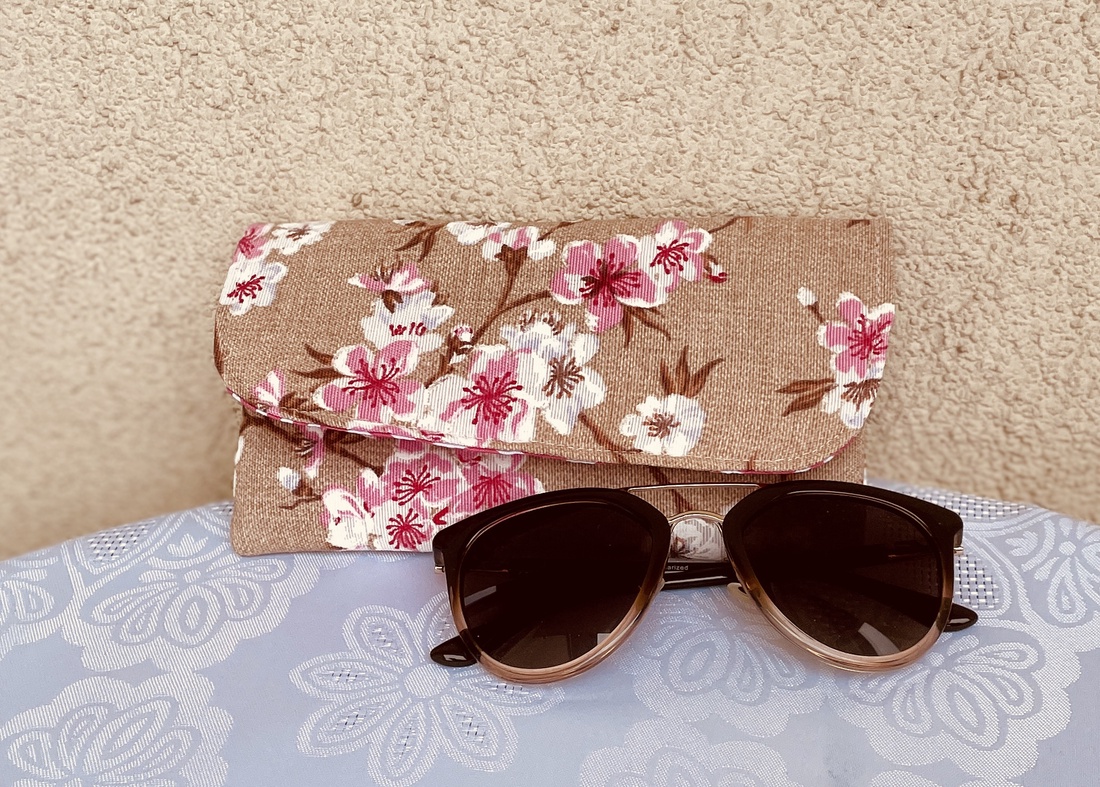 Husă de ochelari din pânză cu model  - genți și portofele - portofele, huse, suporturi - suport de ochelari - Artynos.ro