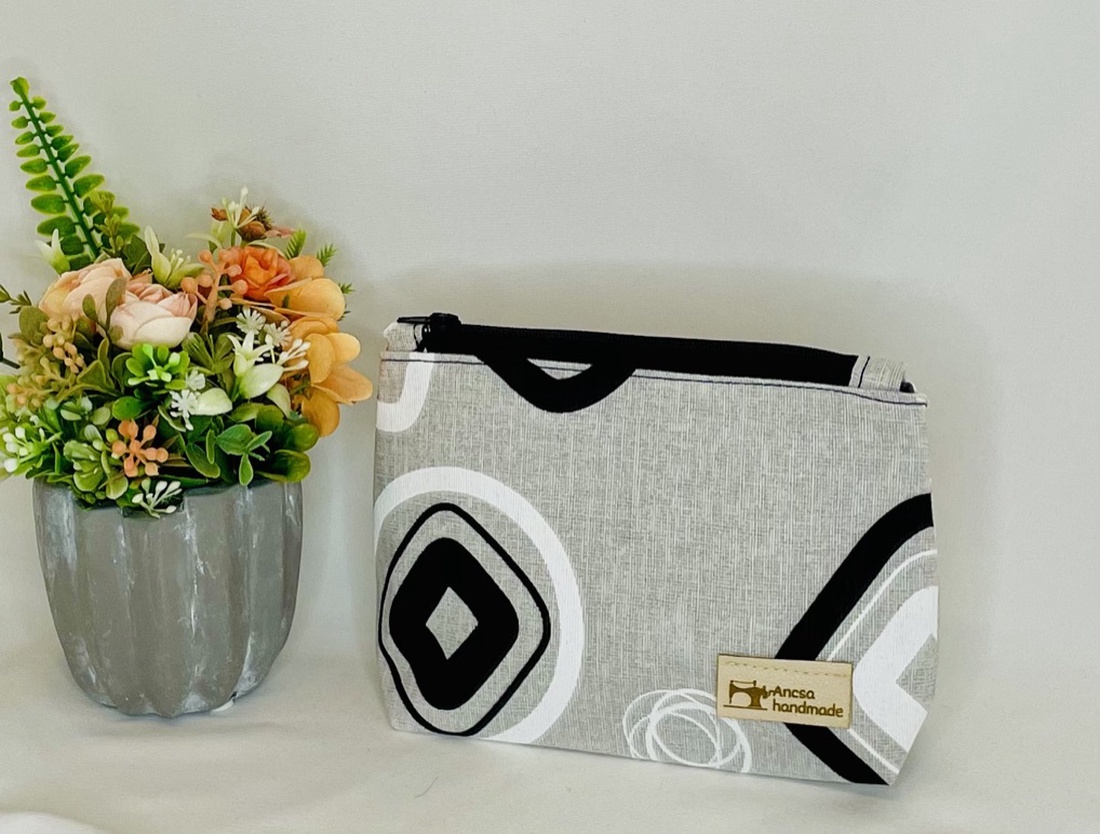 Geantă de toaletă cu model - genți și portofele - genți cosmetice - Artynos.ro