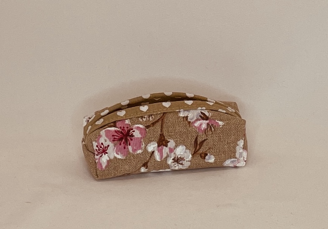 Suport pentru șervețele din pânză - genți și portofele - portofele, huse, suporturi - suport de batiste - Artynos.ro