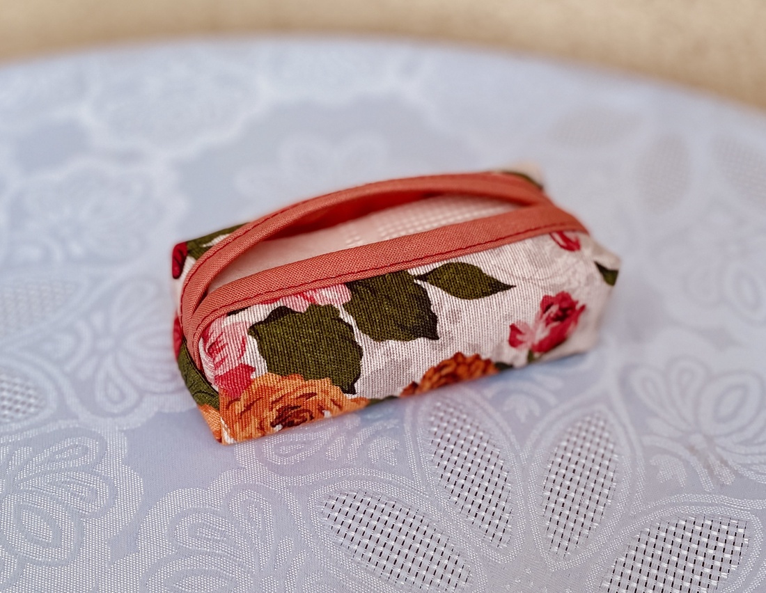 Suport pentru șervețele din pânză - genți și portofele - portofele, huse, suporturi - suport de batiste - Artynos.ro