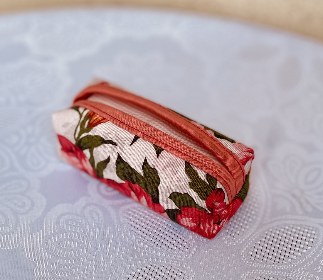 Suport pentru șervețele din pânză - genți și portofele - portofele, huse, suporturi - suport de batiste - Artynos.ro