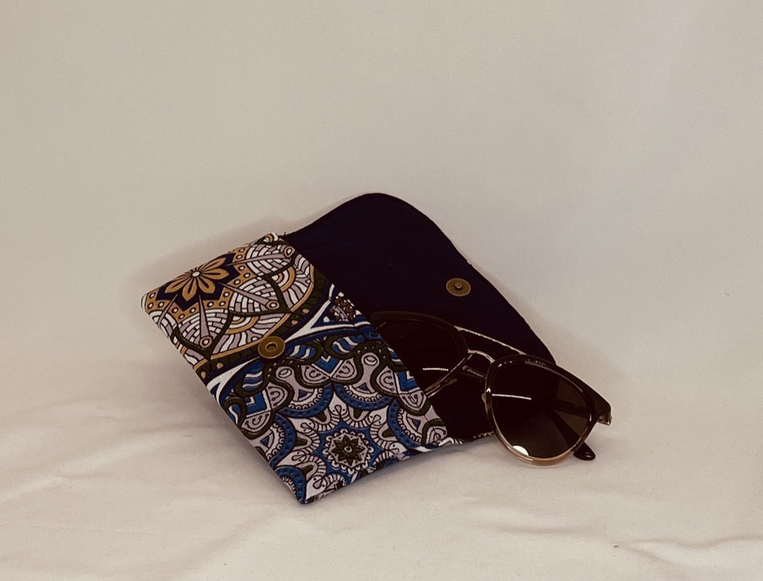 Husă de ochelari din pânză cu model  - genți și portofele - portofele, huse, suporturi - suport de ochelari - Artynos.ro