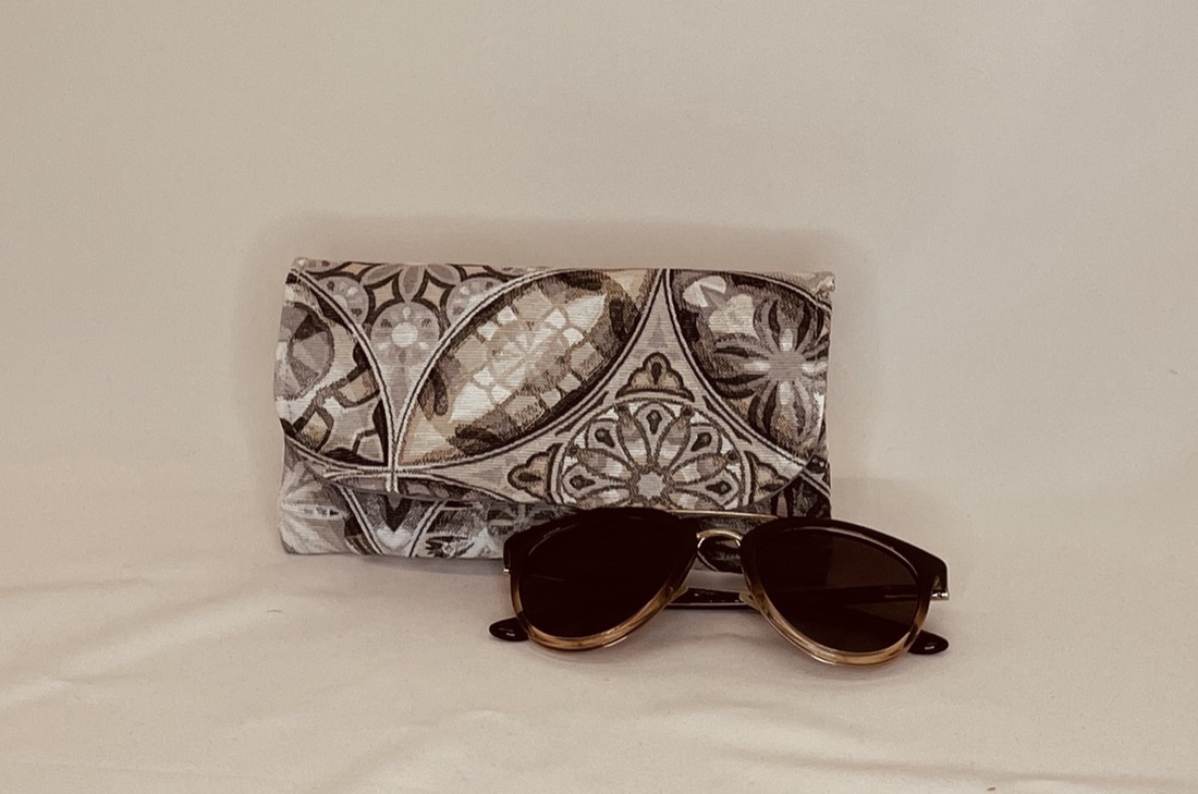 Husă de ochelari din pânză cu model  - genți și portofele - portofele, huse, suporturi - suport de ochelari - Artynos.ro