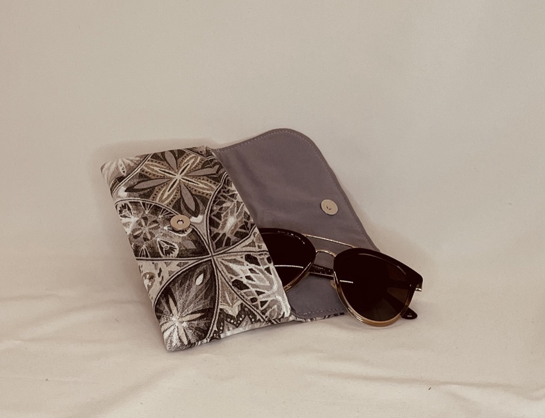 Husă de ochelari din pânză cu model  - genți și portofele - portofele, huse, suporturi - suport de ochelari - Artynos.ro