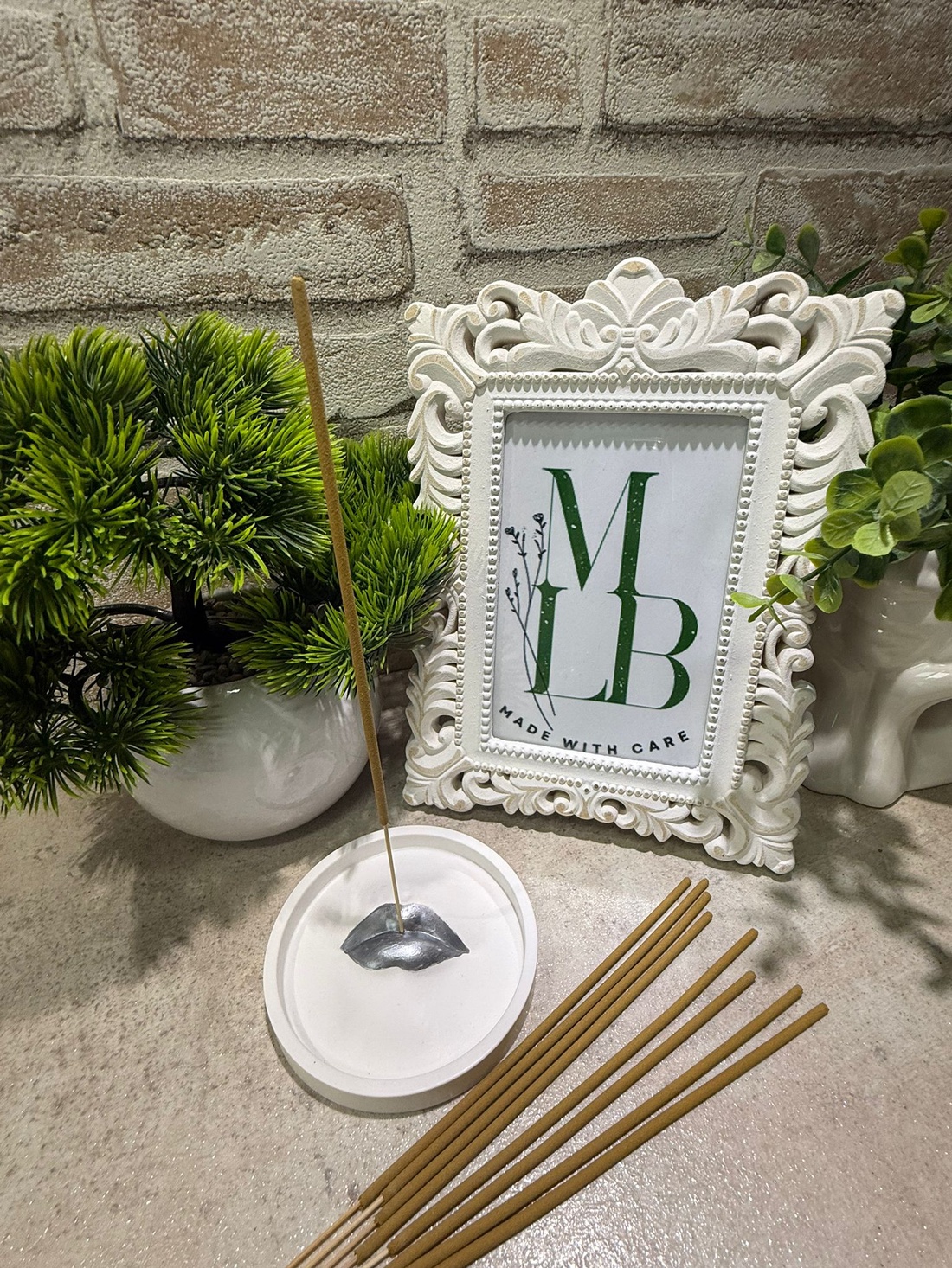Set aromaterapie - Suport betisoare buze - casă & stil de viață - accesorii pentru decorat casa - decorațiuni cu tematică spirituală - tămâie și suport tămâie - Artynos.ro