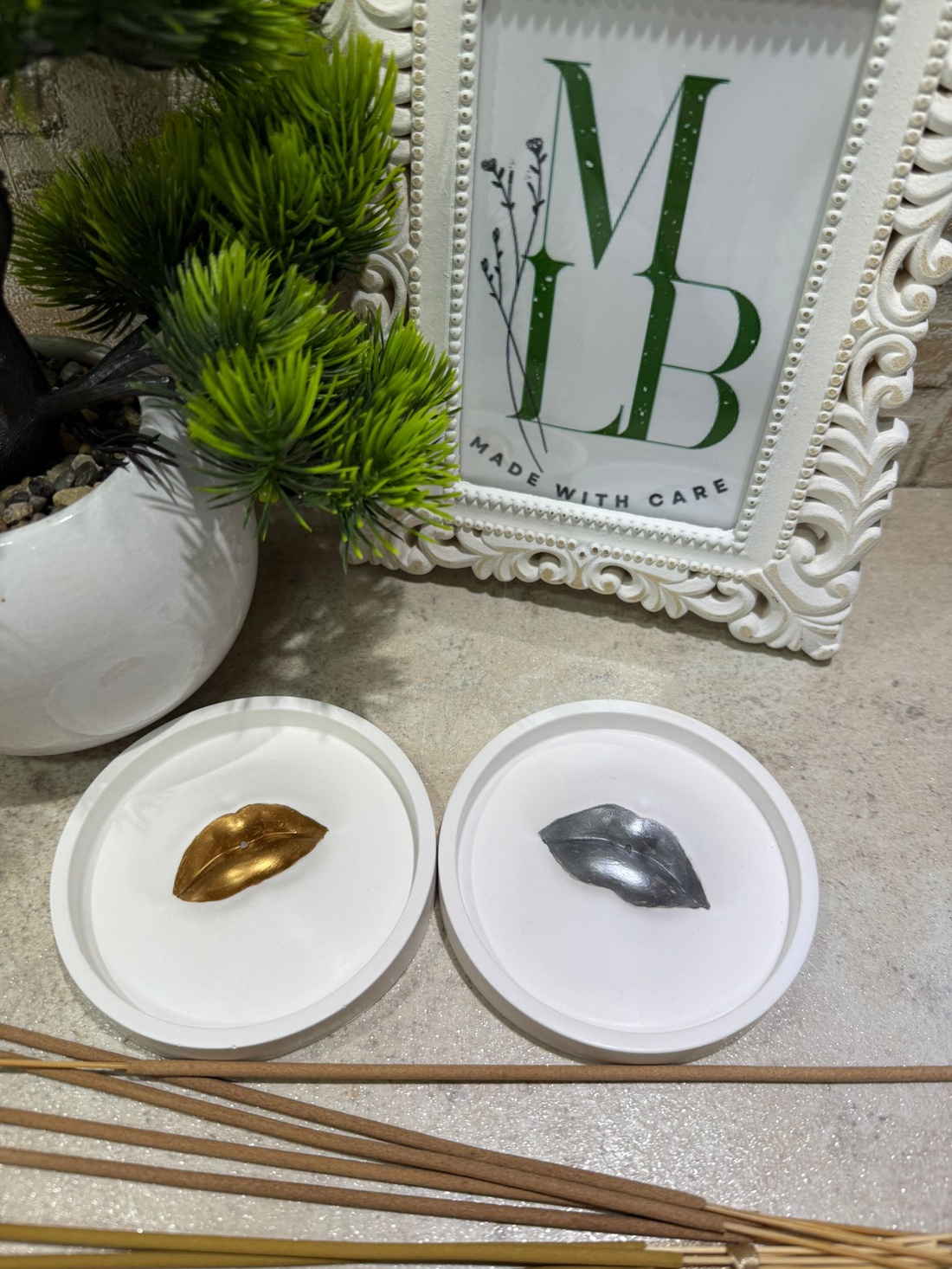 Set aromaterapie - Suport betisoare buze - casă & stil de viață - accesorii pentru decorat casa - decorațiuni cu tematică spirituală - tămâie și suport tămâie - Artynos.ro