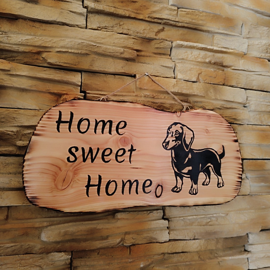 Placă mare din lemn pentru teckel cu inscripția home sweet home - - Artynos.ro Placă mare din lemn pentru teckel cu inscripția home sweet home - - Artynos.ro