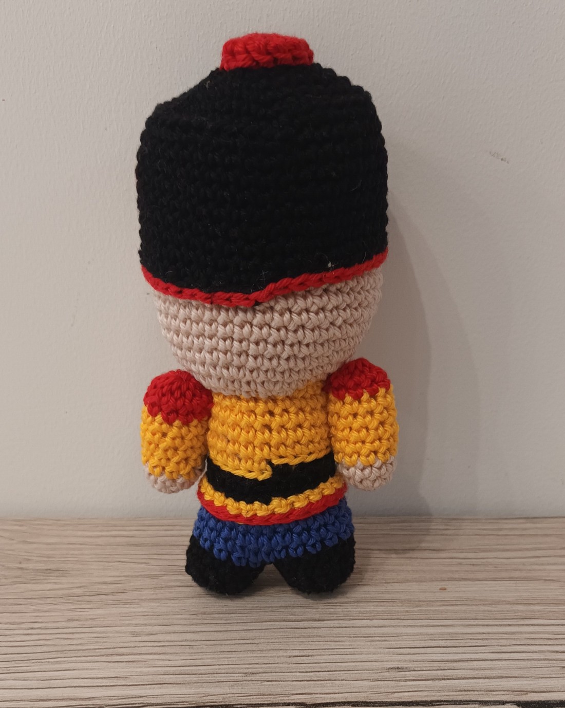 Spărgătorul de nuci croșetat - crăciun - decorațiuni de crăciun de casă - spiriduși de crăciun - Artynos.ro