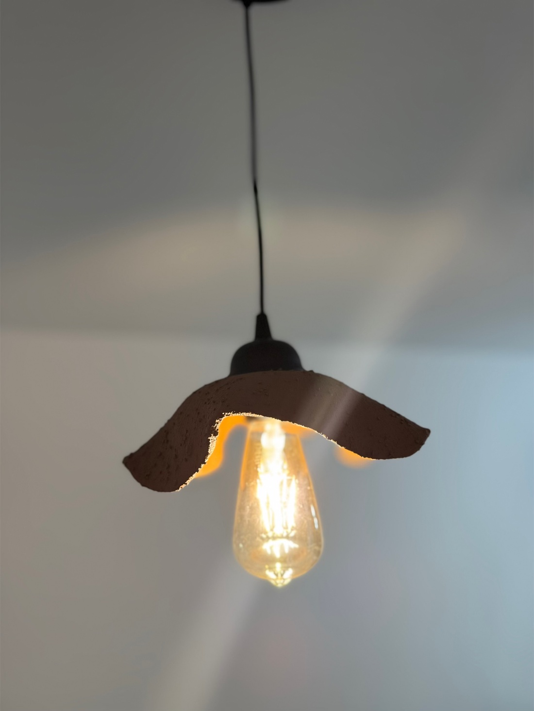 Pendul din lut - casă & stil de viață - lămpi și corpuri de iluminat - candelabru - Artynos.ro