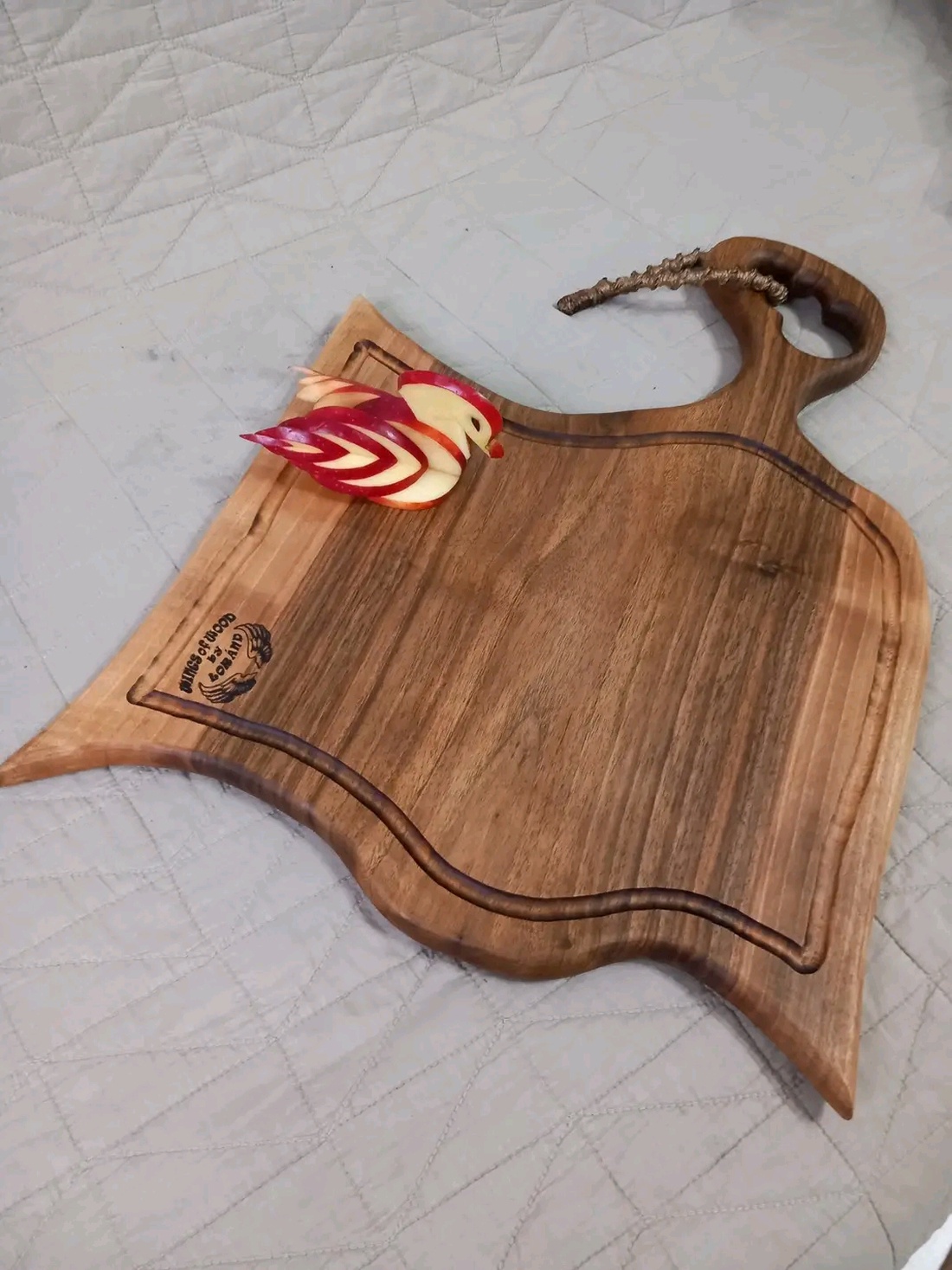 Tocătoare , oglinzi, măsuțe de cafea, platouri pentru servit, veioze, vaze - casă & stil de viață - accesorii pentru echipamente de bucătărie - accesorii pentru coacere și gătit - tocător - Artynos.ro Tocătoare , oglinzi, măsuțe de cafea, platouri pentru servit, veioze, vaze - casă & stil de viață - accesorii pentru echipamente de bucătărie - accesorii pentru coacere și gătit - tocător - Artynos.ro