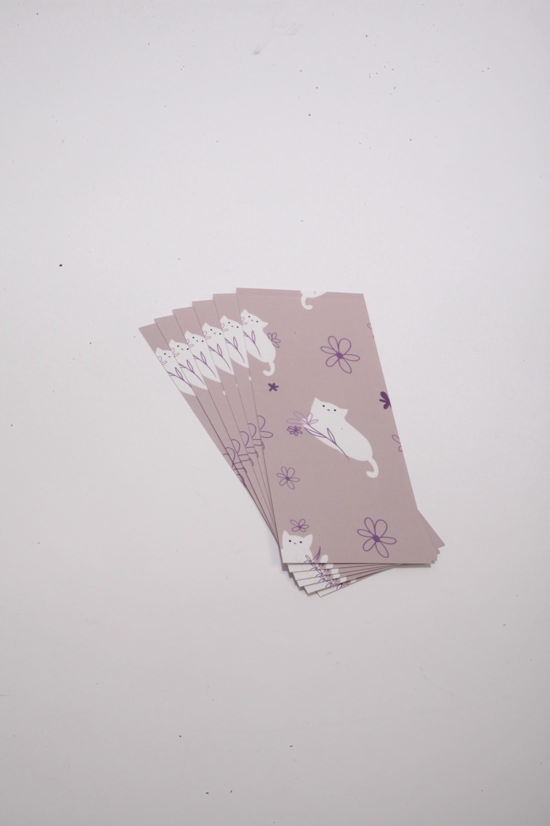 Semn de carte pisicute - cărți și creații cu tematică muzicală, cadouri - semn de carte - Artynos.ro Semn de carte pisicute - cărți și creații cu tematică muzicală, cadouri - semn de carte - Artynos.ro