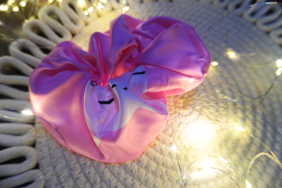 Elastic de par/ scrunchie cu pisicuță - îmbrăcăminte și modă - accesorii păr - elastic de păr - Artynos.ro