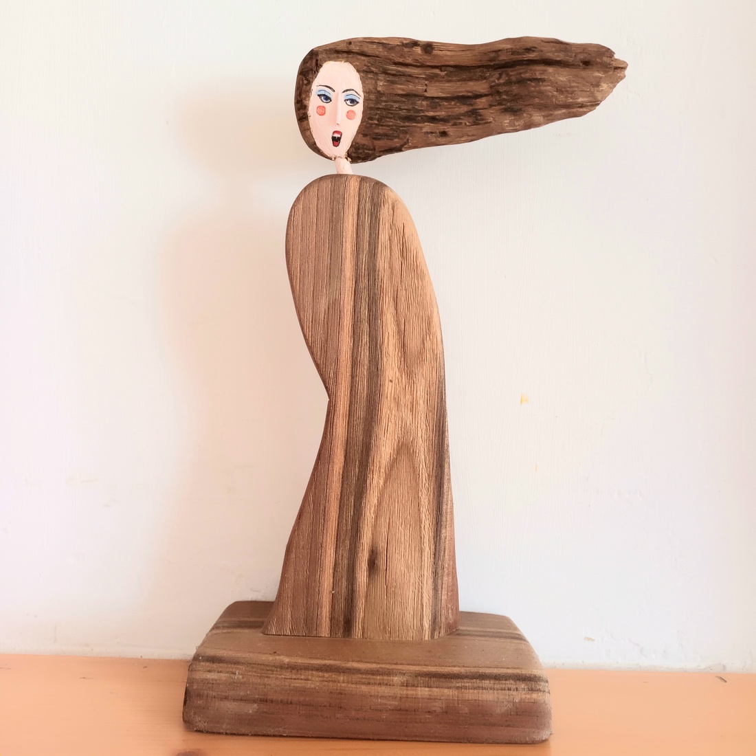 Cosanzeana - arte vizuale și accesorii - sculptură - statuie lemn - Artynos.ro Cosanzeana - arte vizuale și accesorii - sculptură - statuie lemn - Artynos.ro