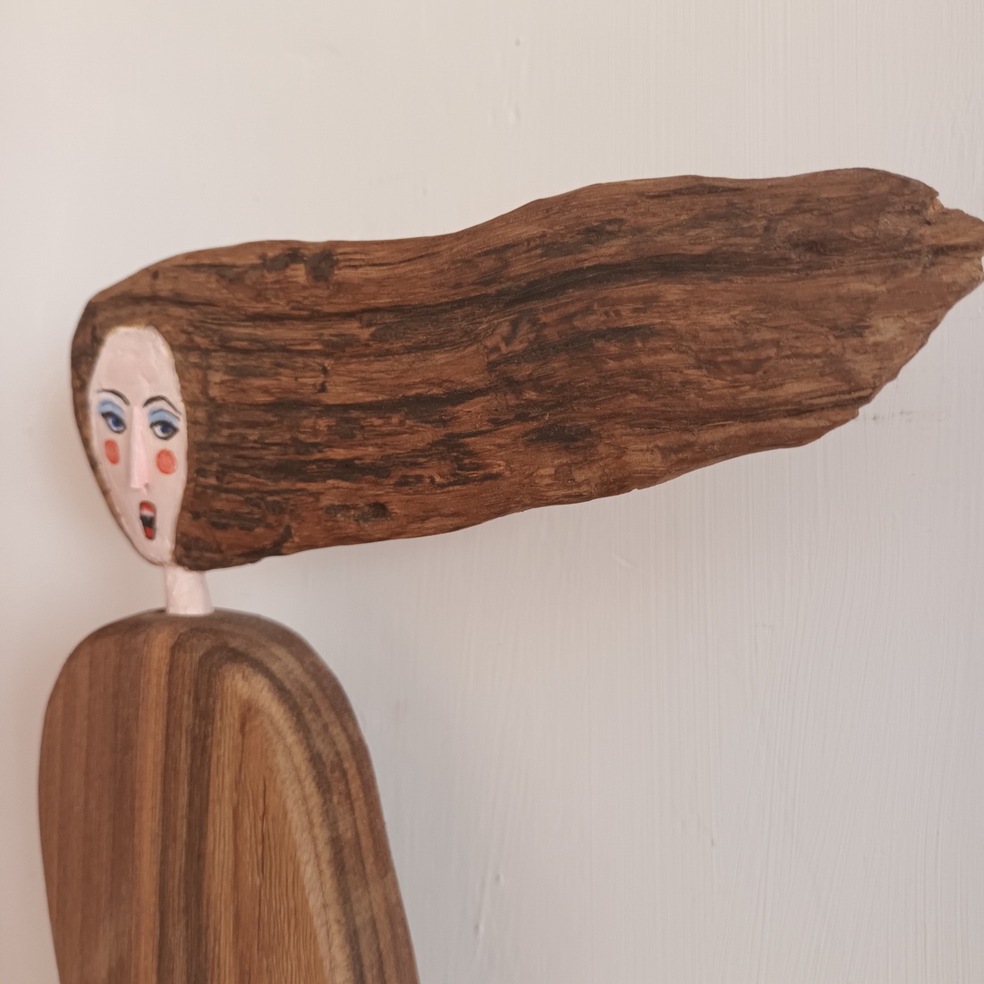 Cosanzeana - arte vizuale și accesorii - sculptură - statuie lemn - Artynos.ro Cosanzeana - arte vizuale și accesorii - sculptură - statuie lemn - Artynos.ro