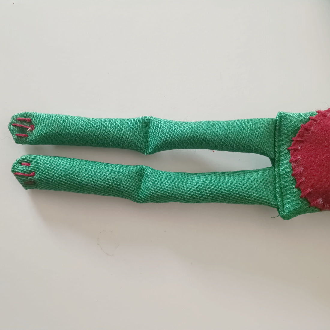 Papusa broasca. Prietenul verde - jucării și echipamente pentru copii - jucării și accesorii pentru copii - păpuși de joacă - Artynos.ro