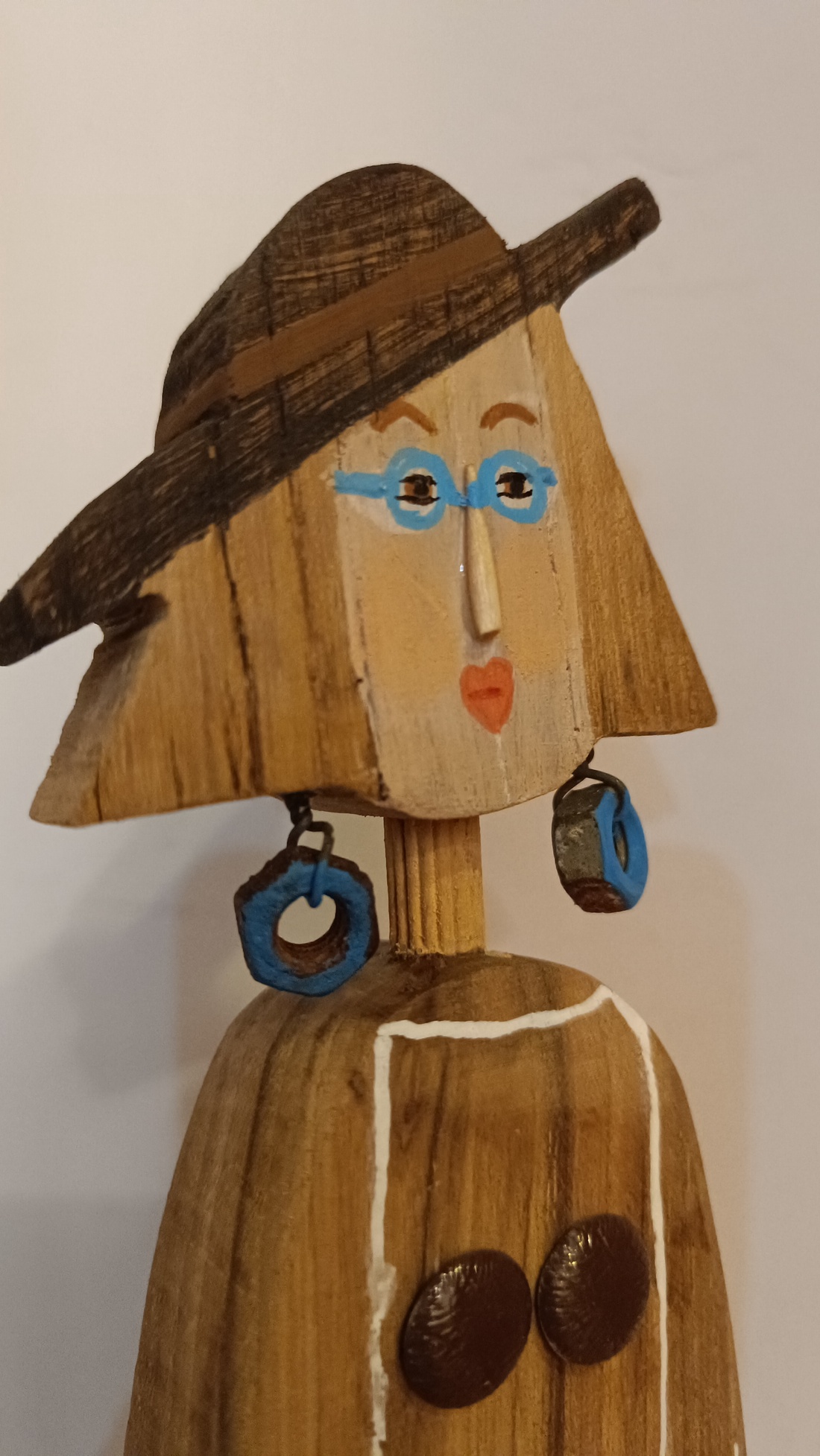 Figurina lemn - arte vizuale și accesorii  - sculptură - statuie lemn - Artynos.ro